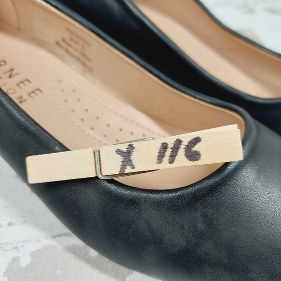 New Journee Collection Saar Black Faux Leather Slip On Pumps X116 - Picture 9 of 9